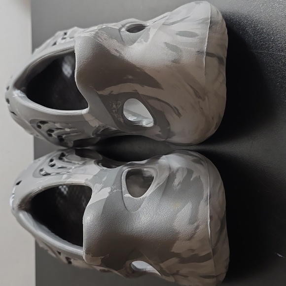 Yeezy Foamrunner Granite - Picture 5 of 6